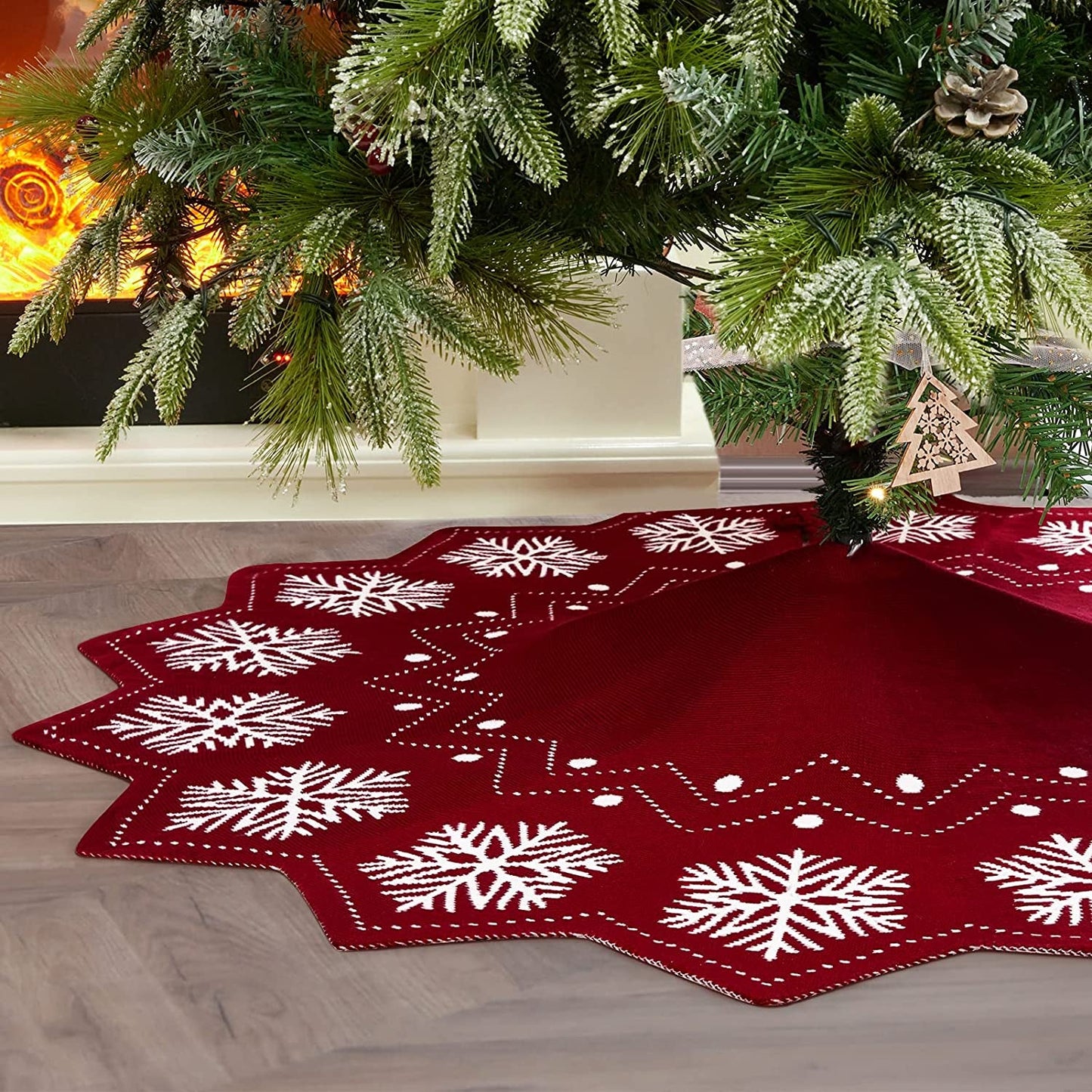 Wbhome Christmas Tree Skirt, 52 Inch Double-Layer Cable Knitted Thick Rustic Holiday Home Party Decoration, Christmas Snowflake Pattern