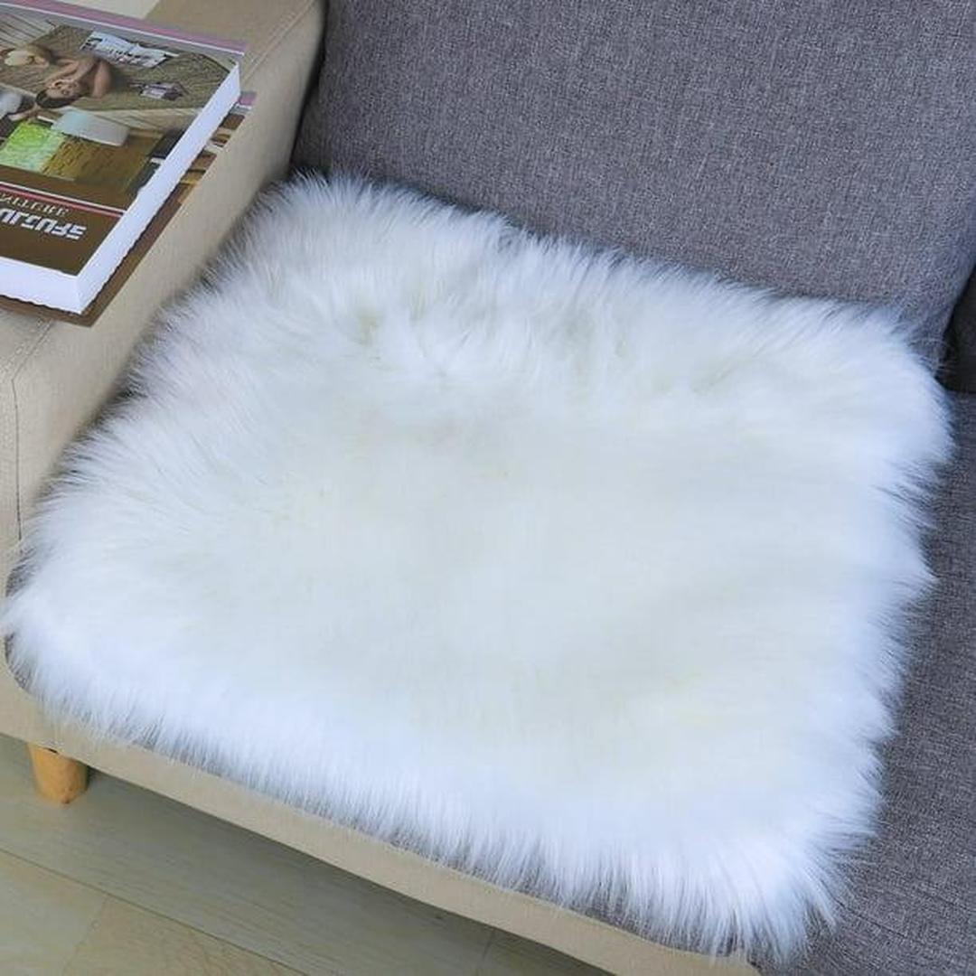 Super Soft White Fluffy Rug , Fur Rugs for Bedroom, Fuzzy Carpet for Living Room, 30x50cm,white