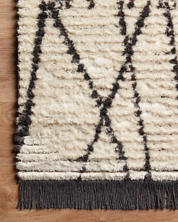 Alice Rug- 01 Charcoal / Cream