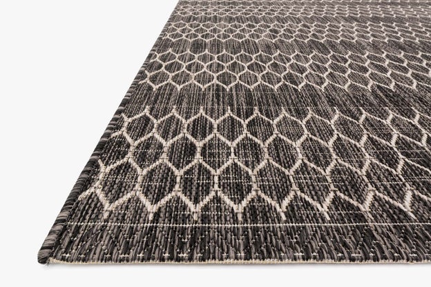 Isle Rug- Black / Grey
