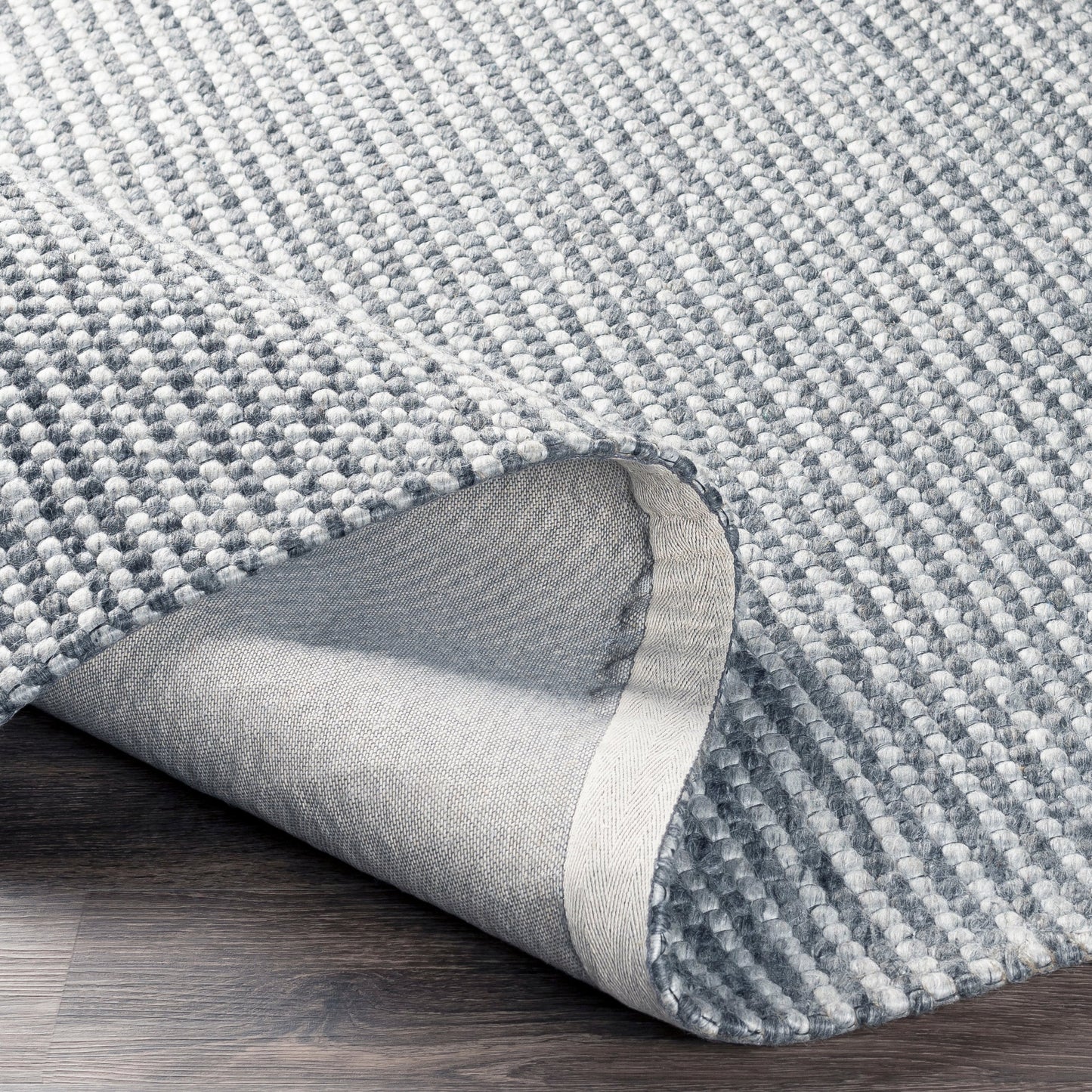 Pebble Beach Rug: Gray and White
