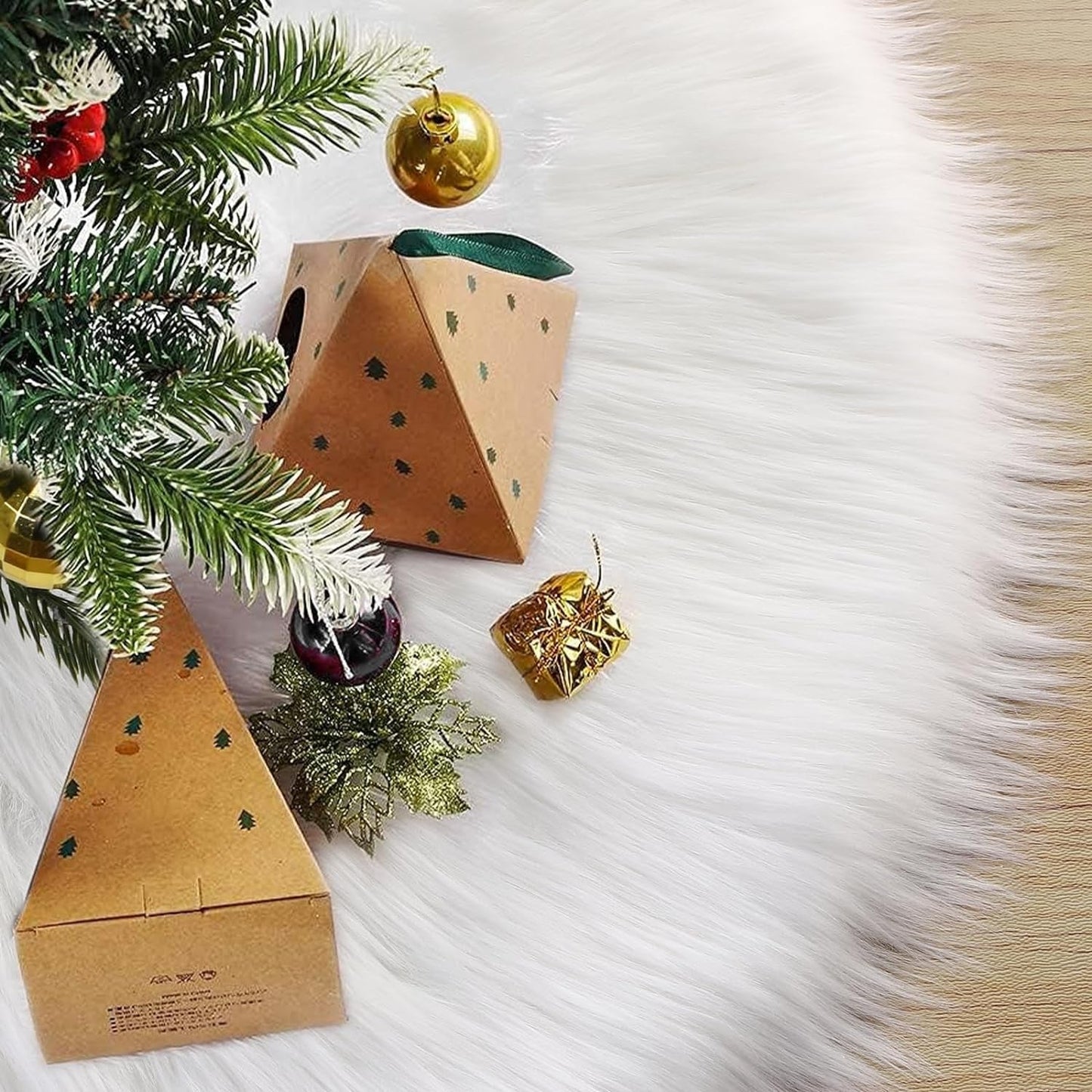 Imucci 36Inch Christmas Tree Skirt Faux Fur White Plush Velvet Skirt for Holiday Party Christmas Tree Decoration Home & Garden > Decor > Seasonal & Holiday Decorations iMucci Wool Fur Tree Skirt 72Inch