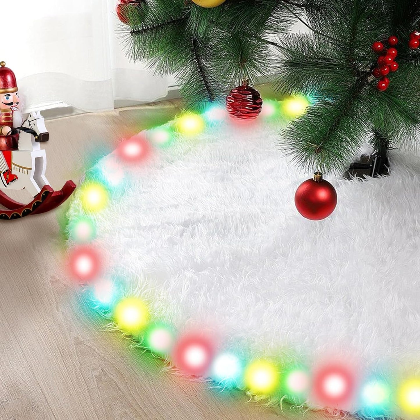 BIGOU Christmas Tree Skirt with LED Light, 30 Inch 2 Modes Snow White Luxury Faux Fur Tree Skirts Base Cover Floor Mat Christmas Lighting Decorations for Xmas Party Holiday Home Garden