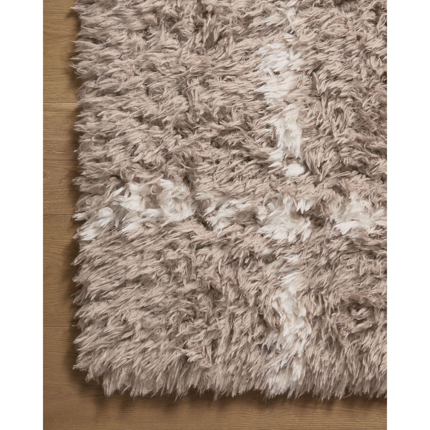 Amira Khaki / Ivory Rug | Angela Rose x Loloi