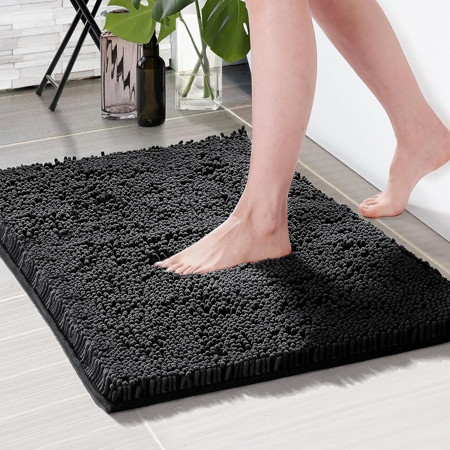 Deconovo Bath Rugs, Thick Chenille Soft Quick Dry Plush Absorbent Bathroom Rugs for Bathtub and Shower Floor