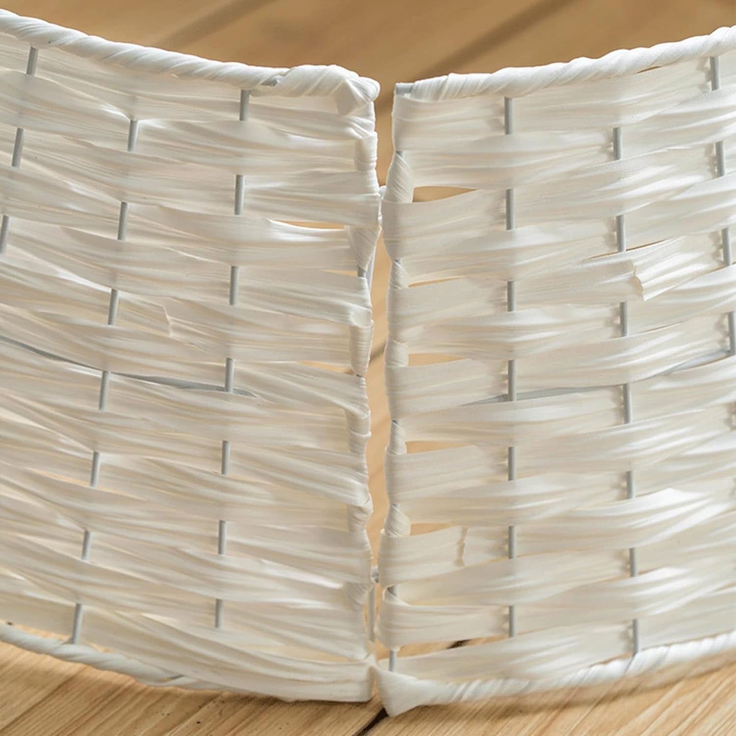 ZHDOKA Farmhouse Christmas Tree Collar, Willow Tree Skirt Base Stand Alternative Tree Skirt Christmas Tree Ring, Handmade Artificial Rattan Wicker Christmas Stand