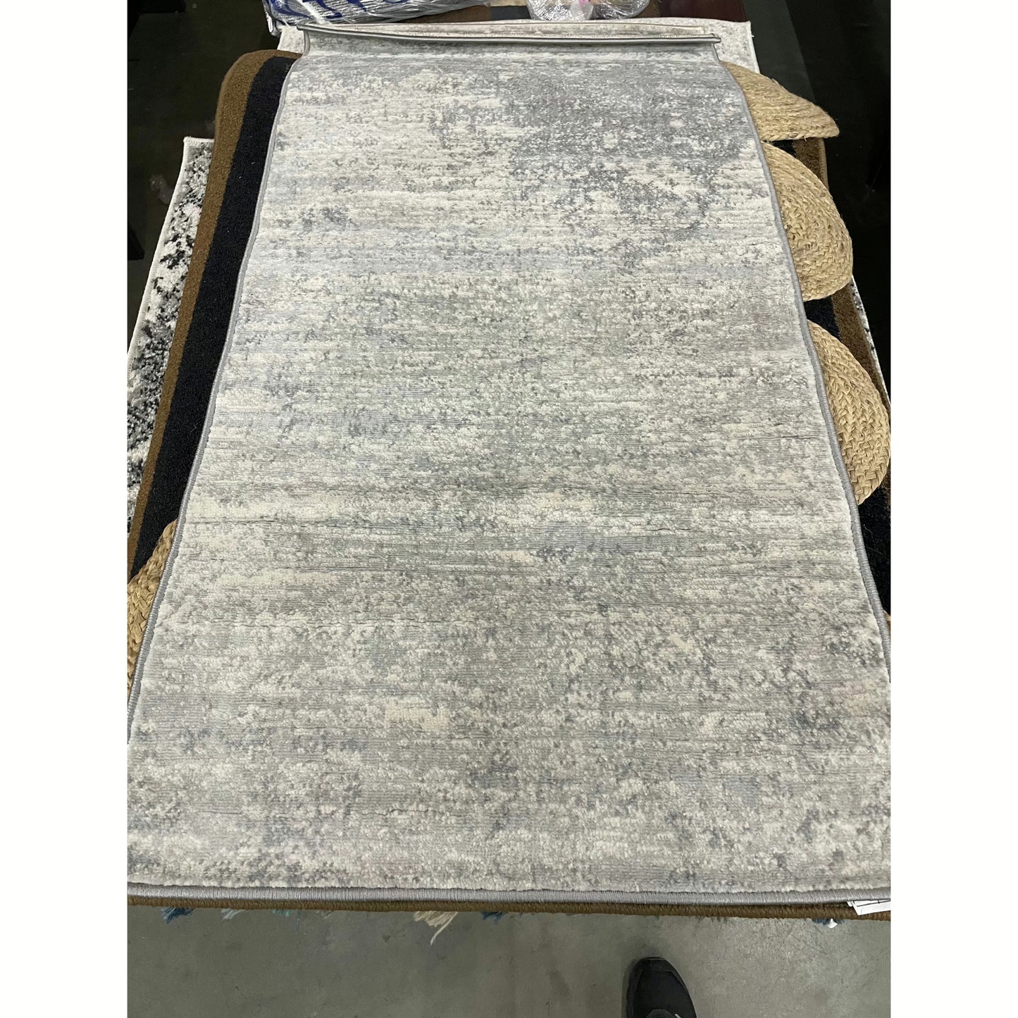 Adamson Gray/Ivory Area Rug, Rug Size: Rectangle 2' x 4'