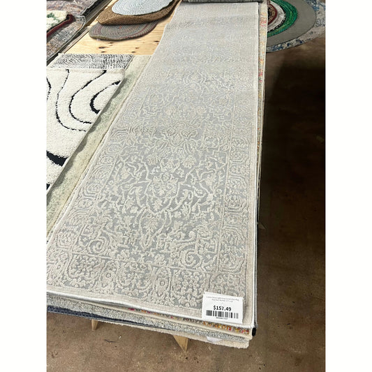 Calidia Floral Light Gray/Cream Area Rug, Rug Size: Runner 2'3" x 10'