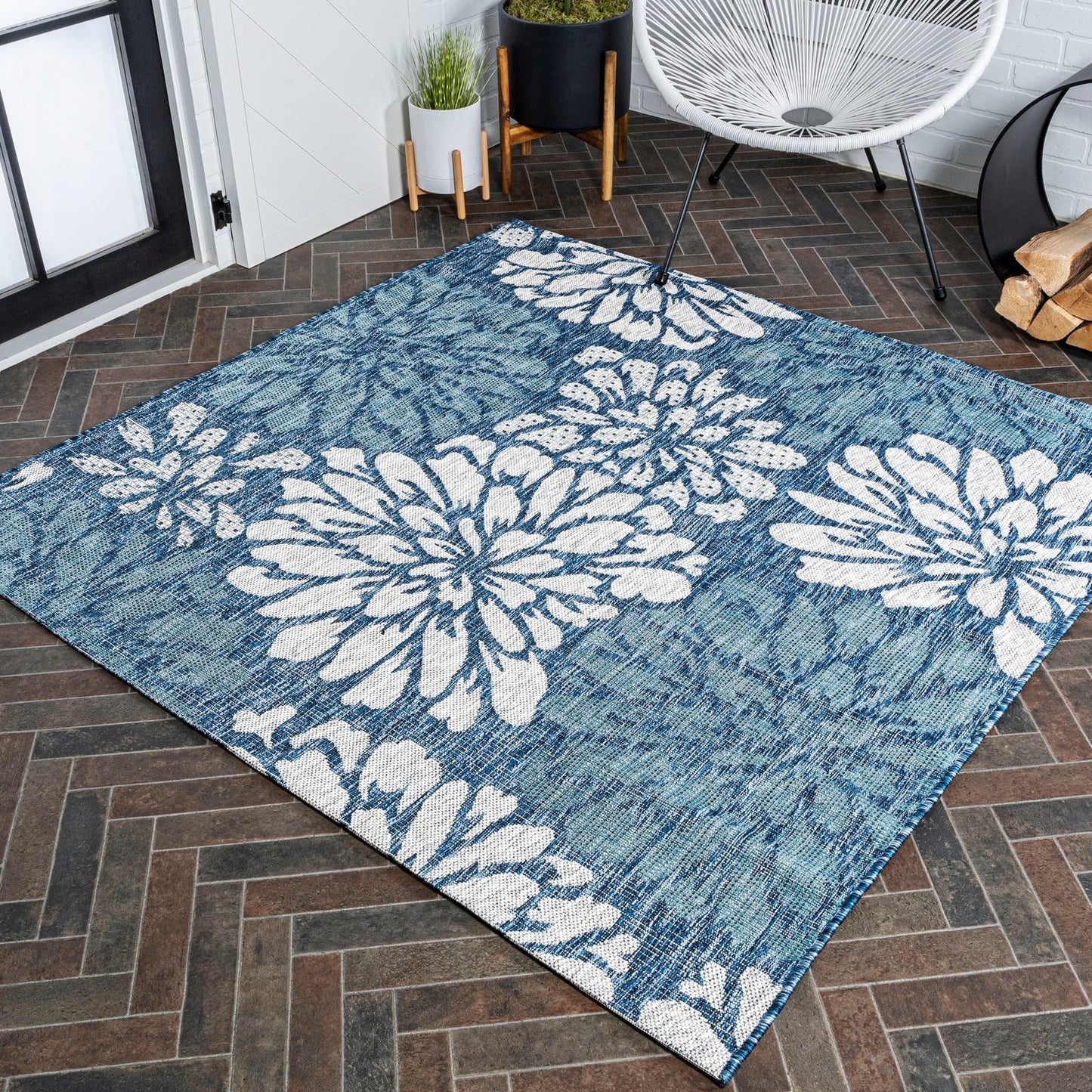 Zinnia Modern Floral Textured Weave Indoor/Outdoor Area Rug - Rugs